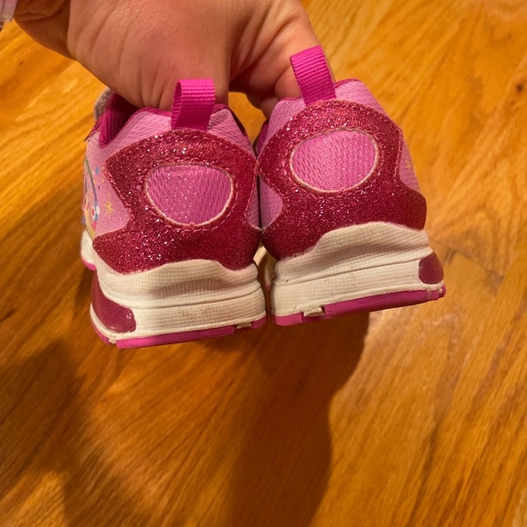 Trolls 2 Light-up Sneakers - Picture 7 of 16